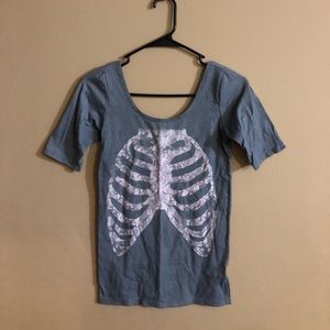 Rib cage half sleeve shirt